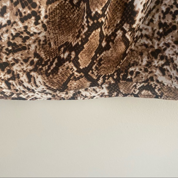 Animal print top - Picture 5 of 5